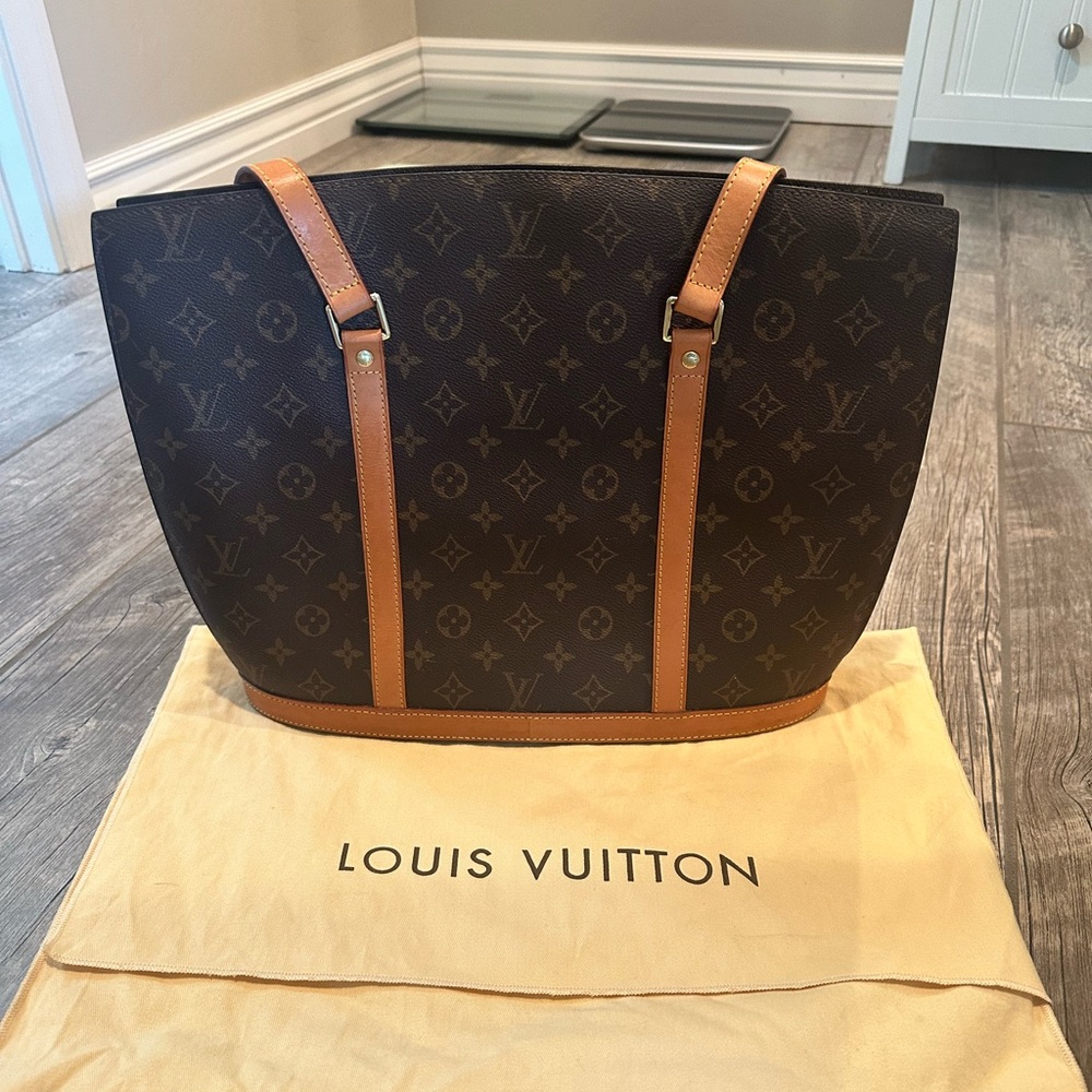 Louis Vuitton Bag PRISTINE VINTAGE Genuine Authentic! Excellent CHRISTMAS Gift!